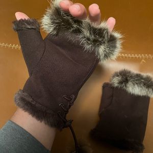 Furry suede gloves